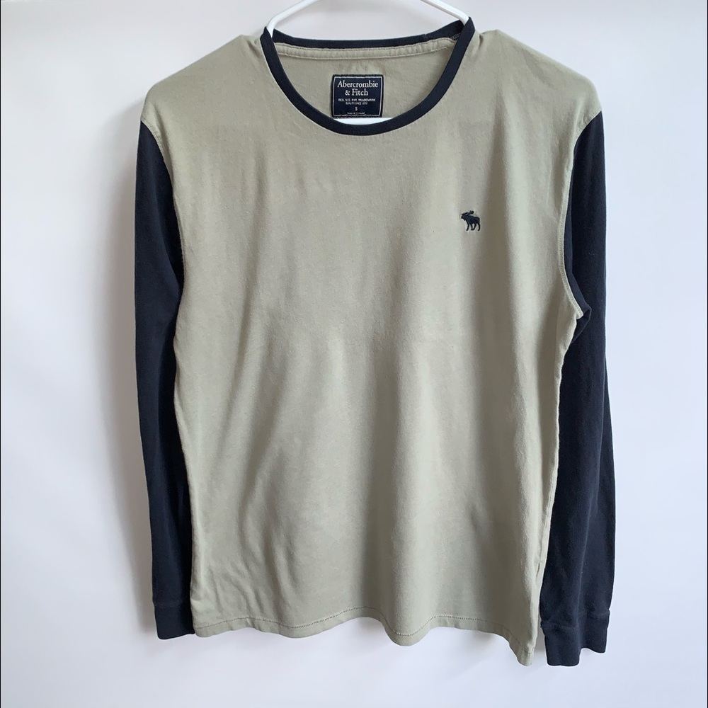 Abercrombie crew neck long sleeve shirt